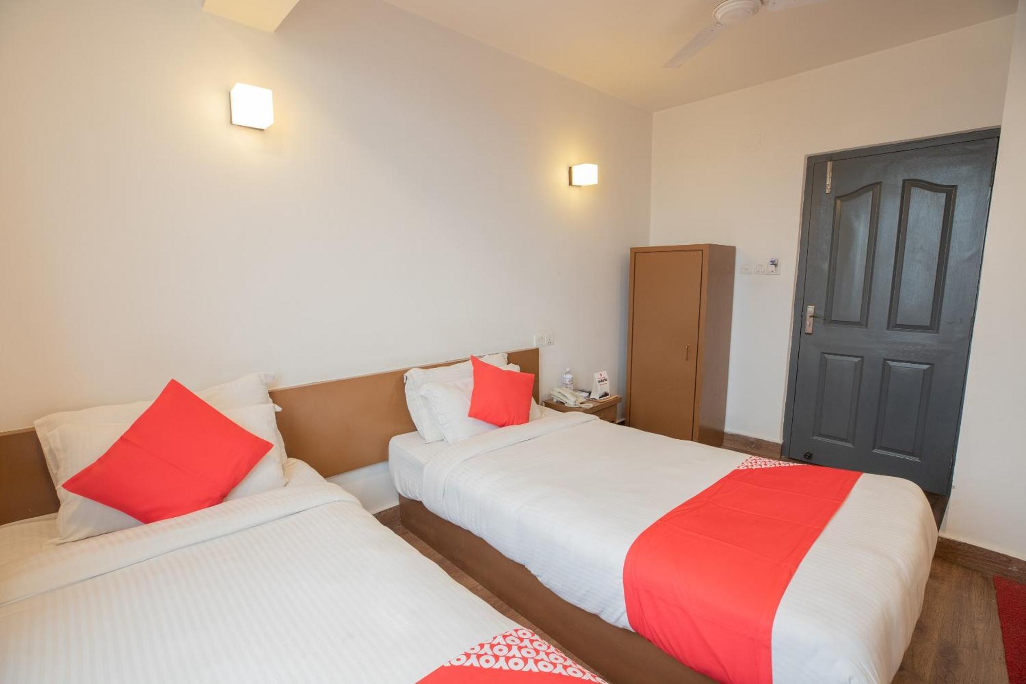 Oyo 123 Hotel Prince Plaza Катманду Екстер'єр фото