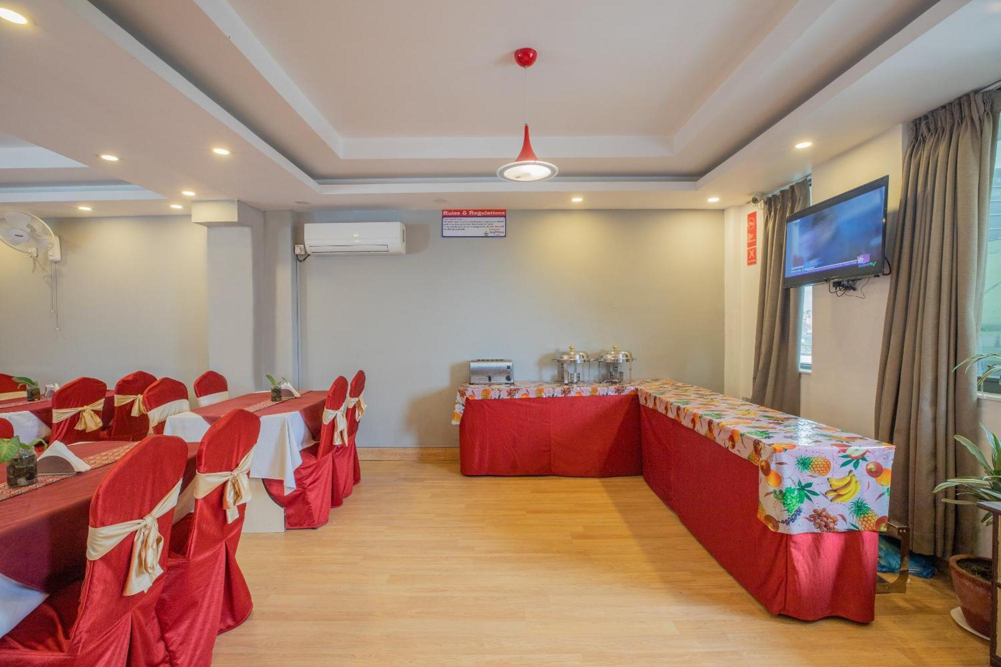 Oyo 123 Hotel Prince Plaza Катманду Екстер'єр фото