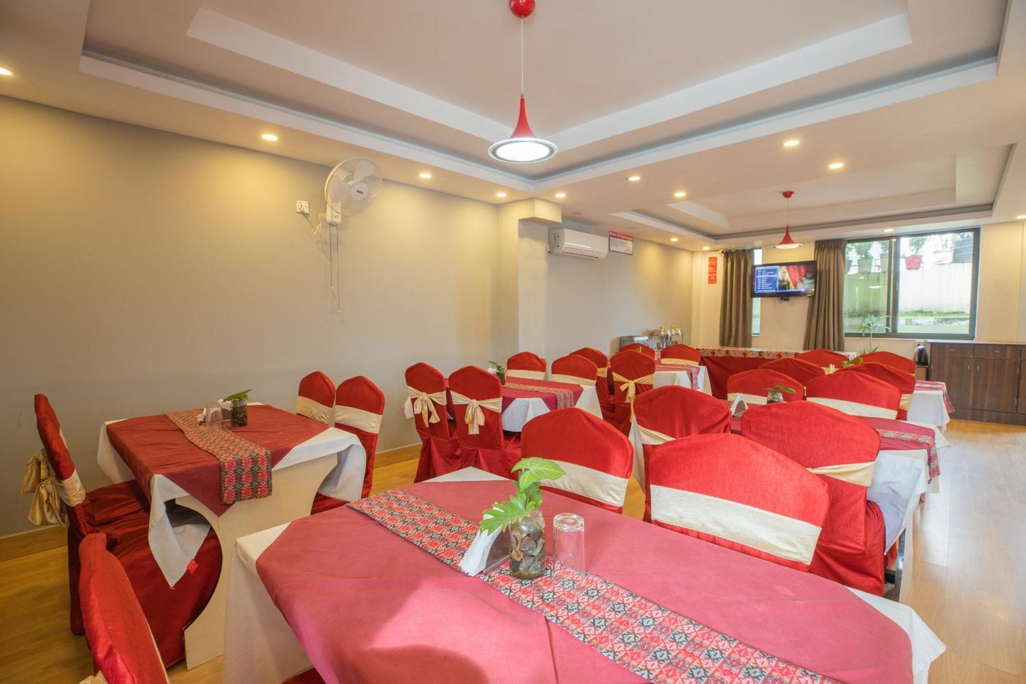 Oyo 123 Hotel Prince Plaza Катманду Екстер'єр фото